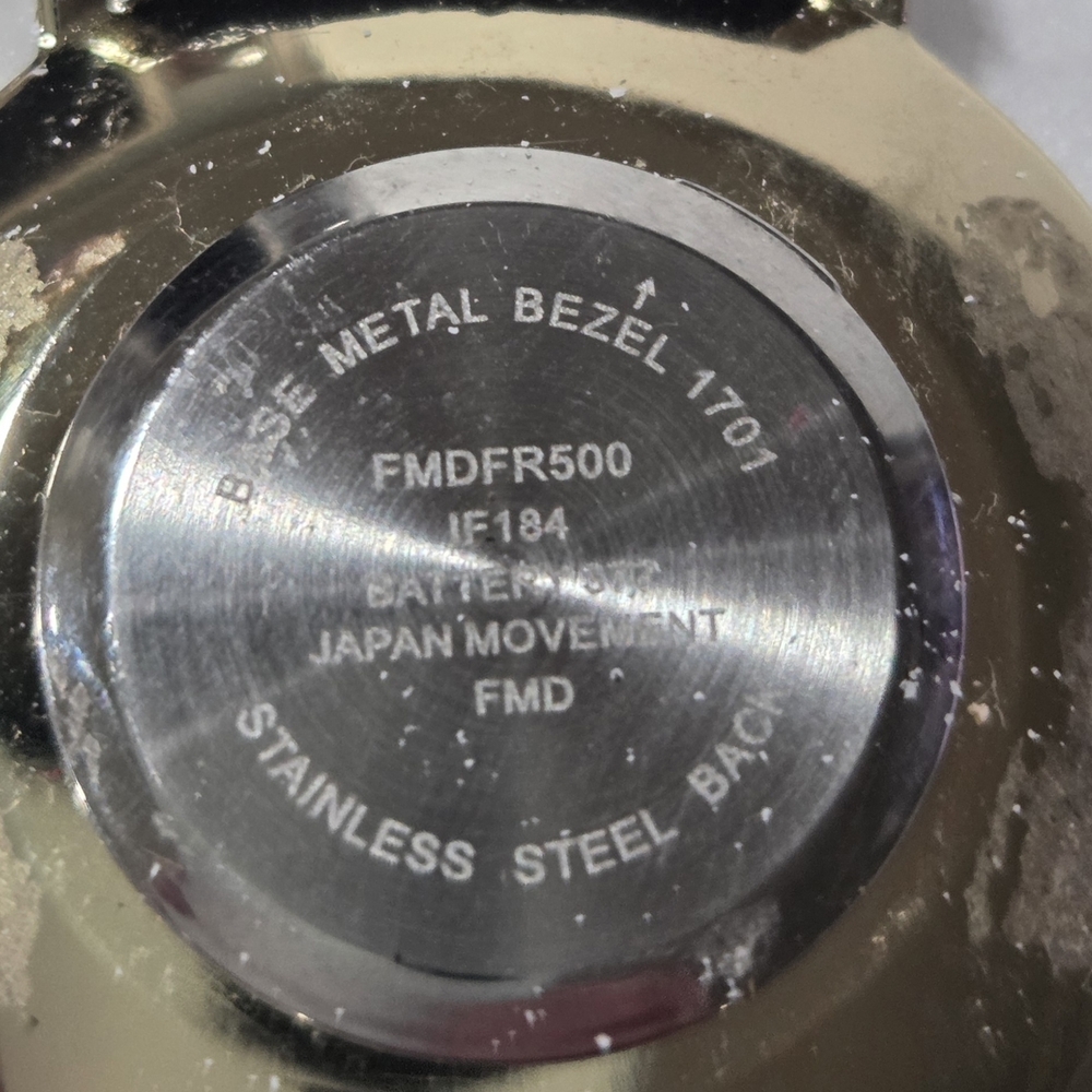 Black Cat Design Wristwatch - Picture 3 of 3